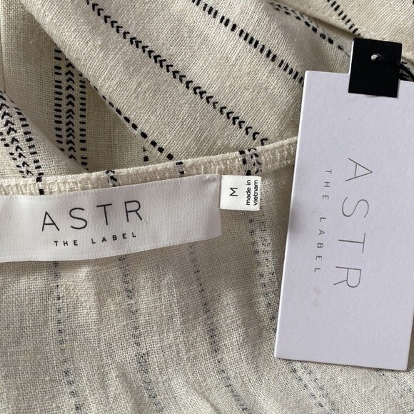 ASTR the Label Linen Sleeveless Button Front Dress Cut Out Tie Detail Pockets - Picture 11 of 16